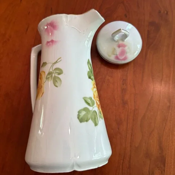 VINTAGE LEUCHTENBURG GERMAN PORCELAIN Coffee/TEA  POT - Picture 4 of 6